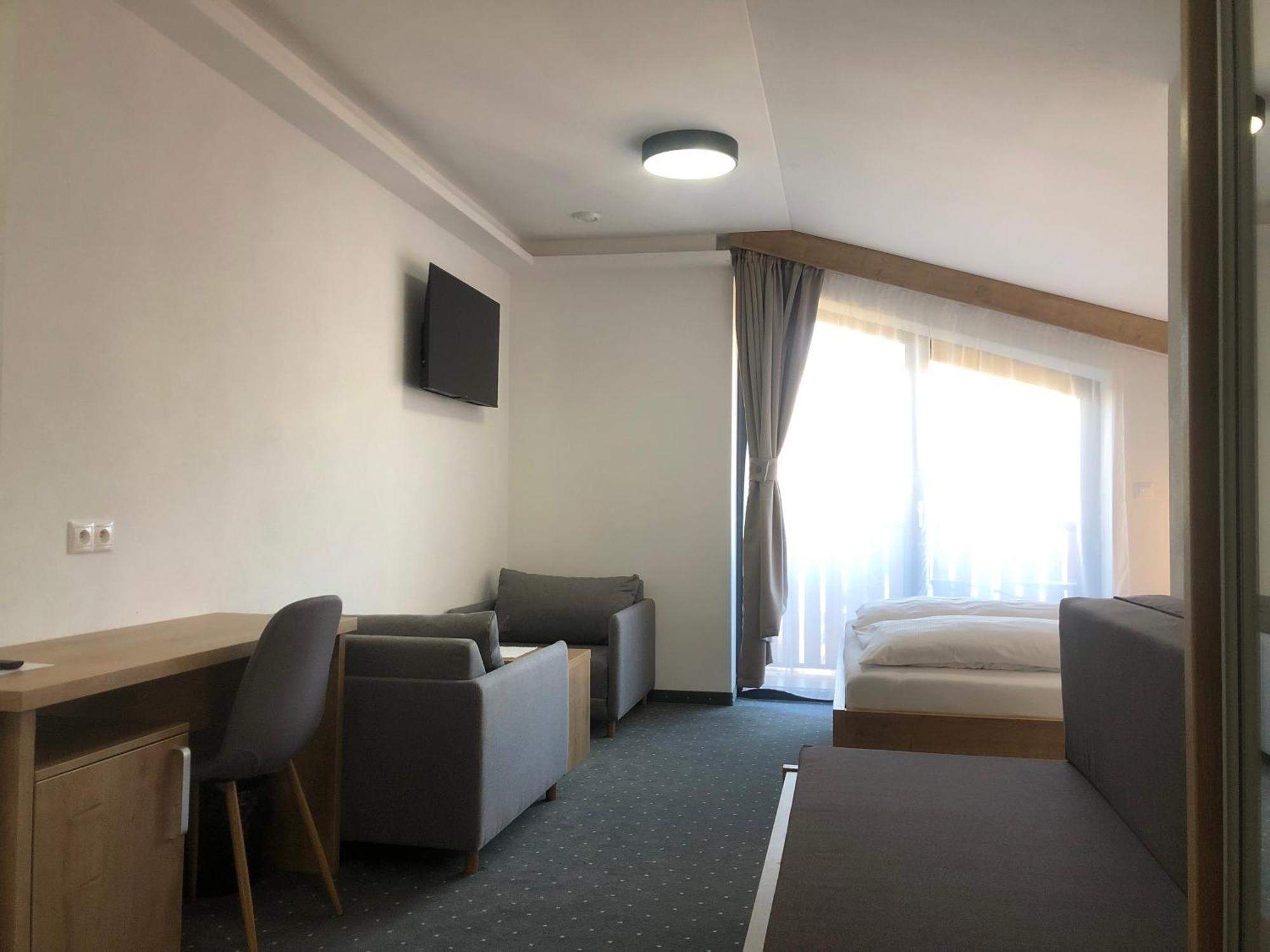 Hotel Berg Liptov Liptovský Mikuláš Exterior foto